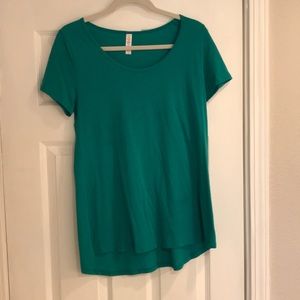 Small Green Classic T by LuLaRoe